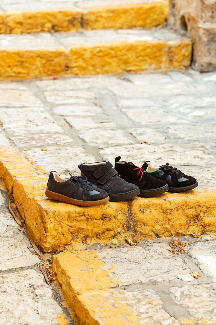 HIGH-TOP DOUBLE VELCRO STRAP