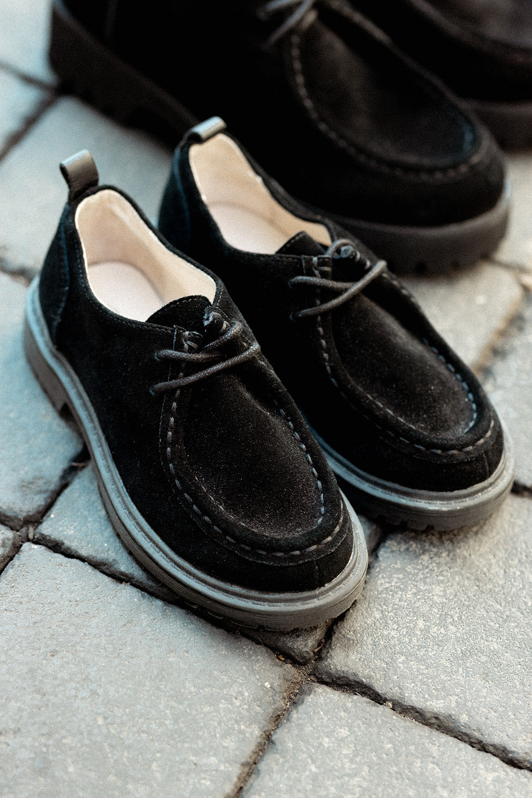 CASUAL LACED SHOE