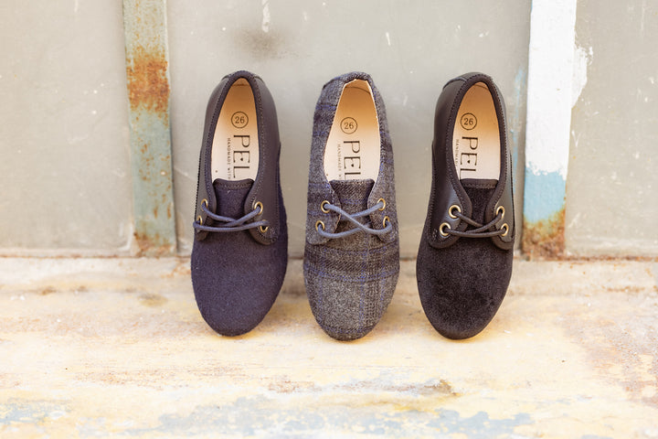 ELEGANT LACES