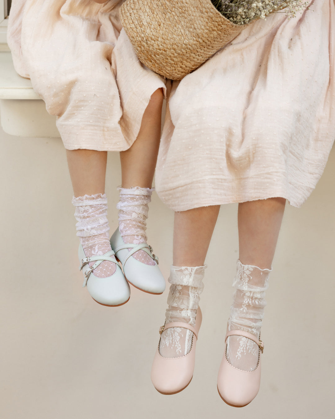 2 CROSS STRAPS WITH BUCKLES