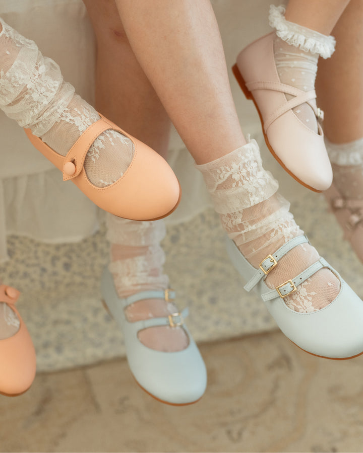 2 STRAPS WITH BUCKLES