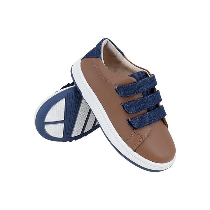 SNEAKERS WITH RUBBER LACES & VELCRO CLOSURE