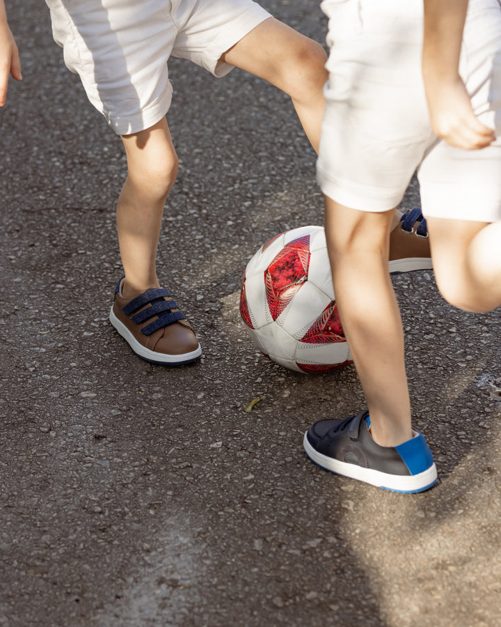 SNEAKERS WITH RUBBER LACES & VELCRO CLOSURE