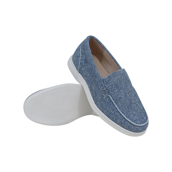 LOAFERS WITH WHITE SOLE