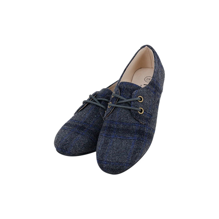 ELEGANT LACES