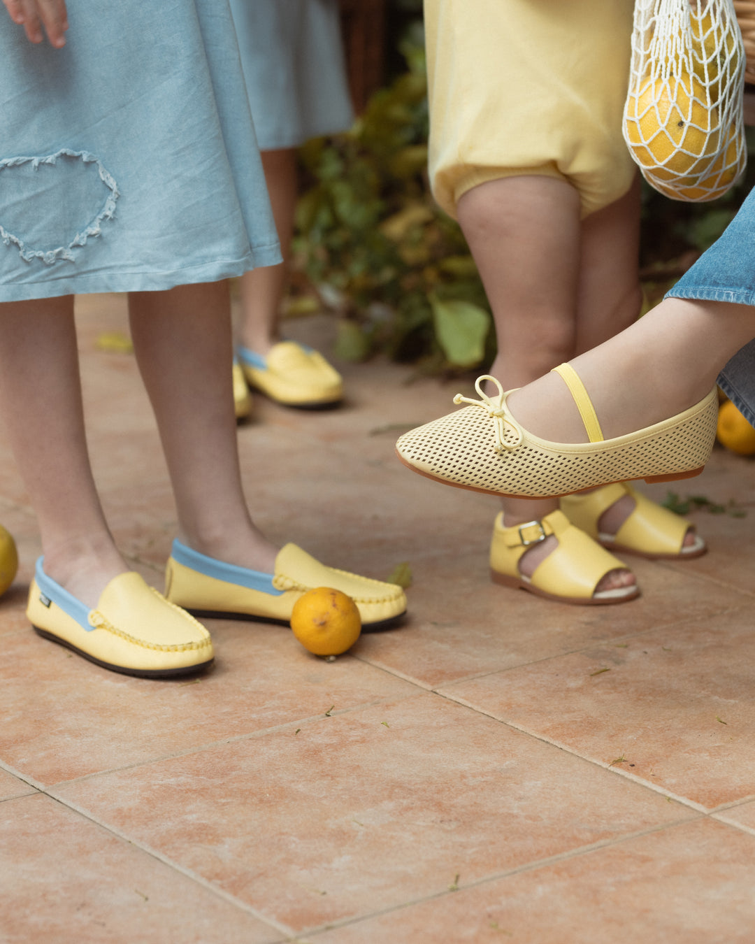 BALLERINA WITH RUBBER STRAP