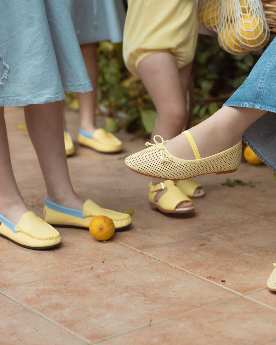 BALLERINA WITH RUBBER STRAP