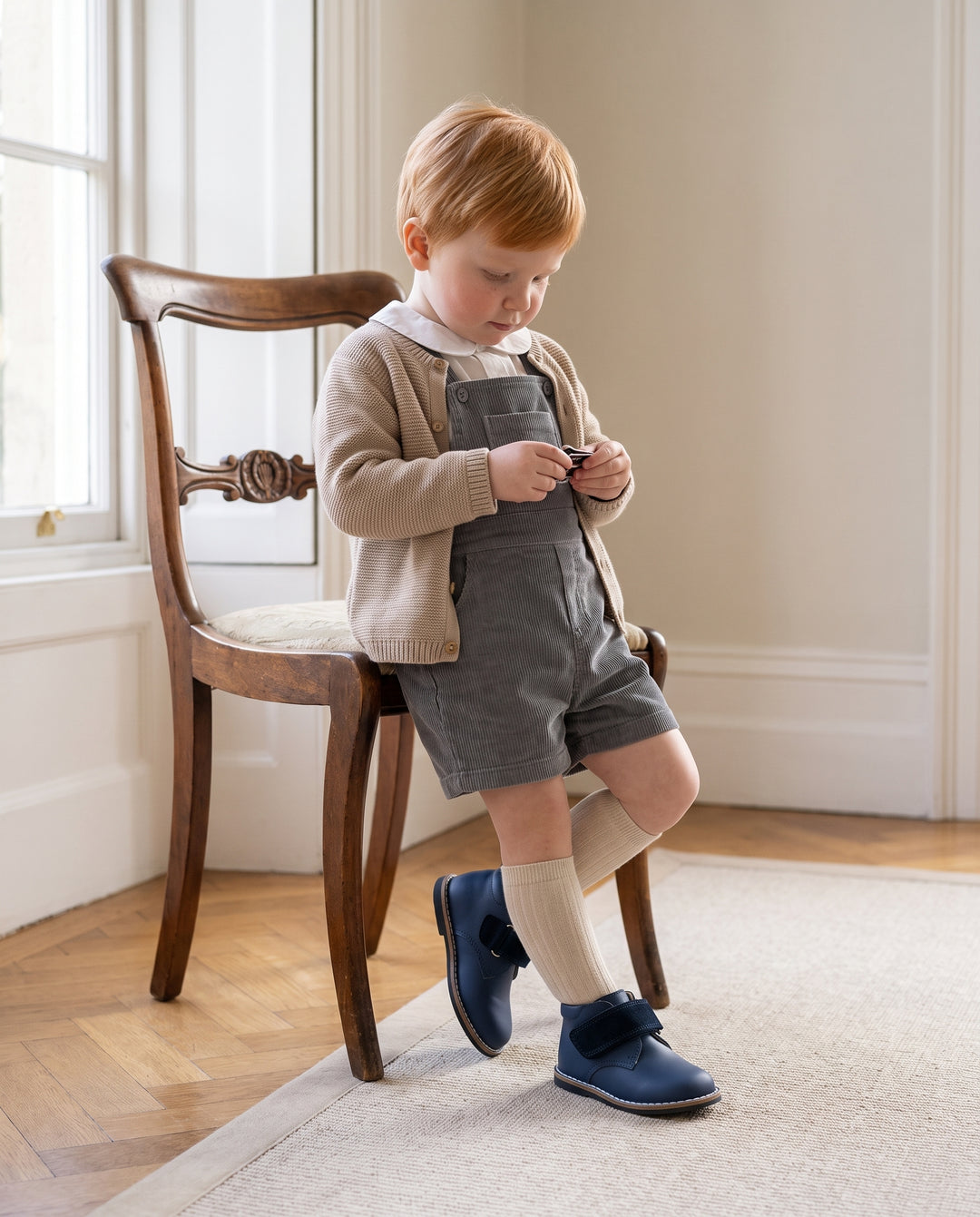 HIGH-TOP &amp; VELCRO STRAP