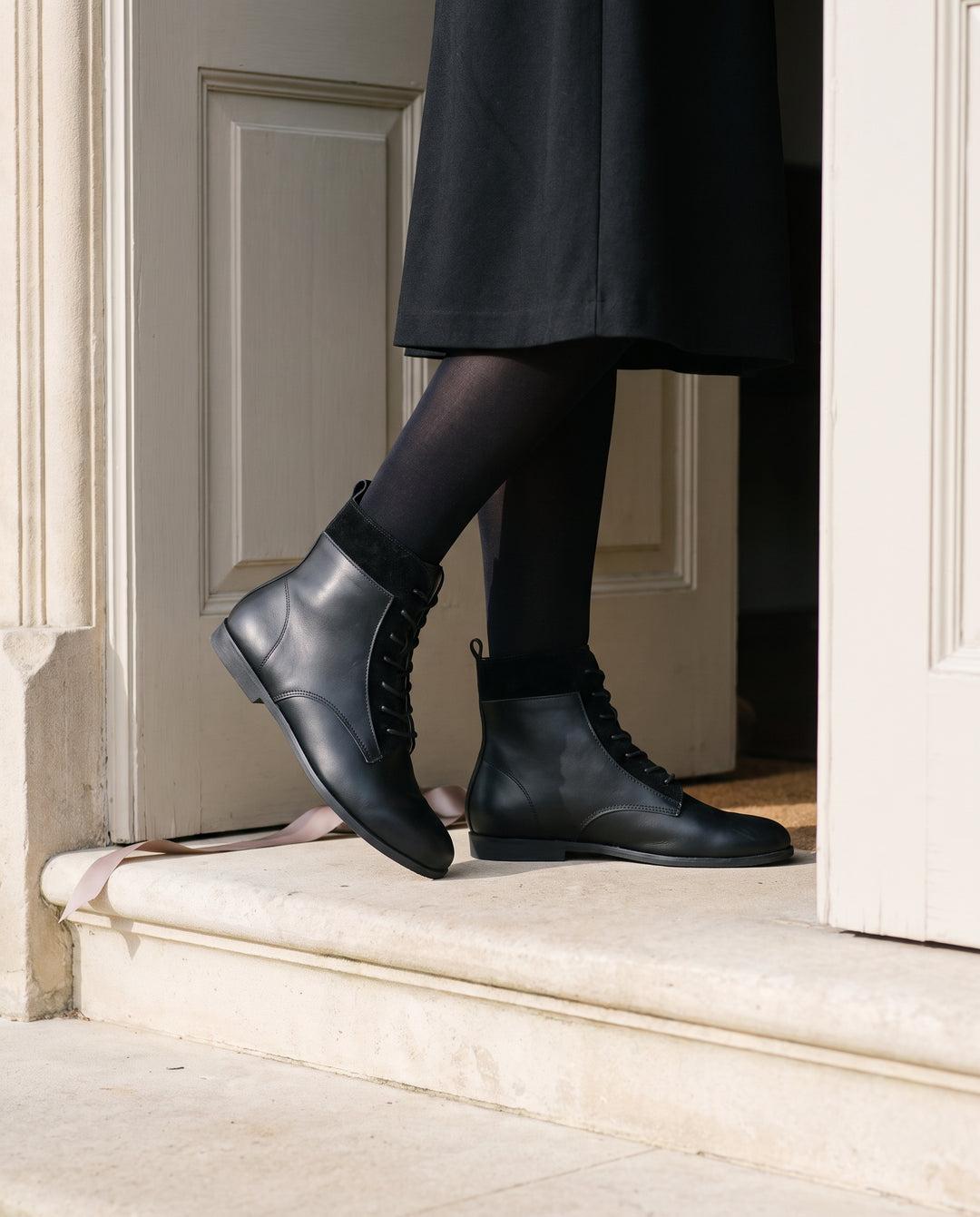 OXFORDS BOOTIES