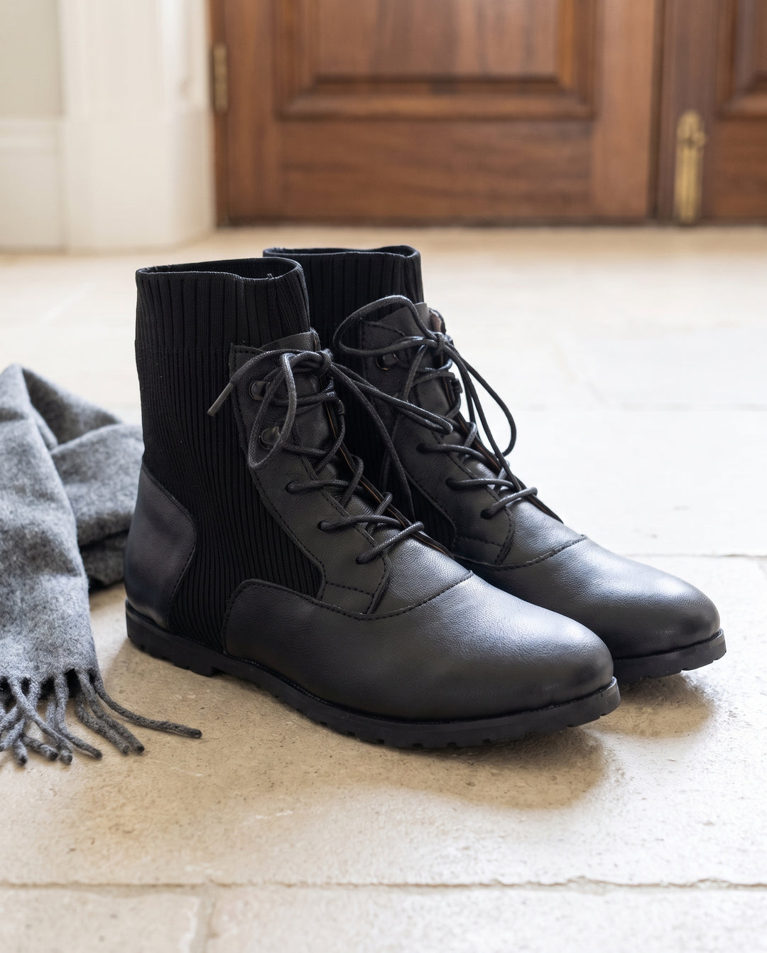 BOOTIES WITH KNIT SOCK