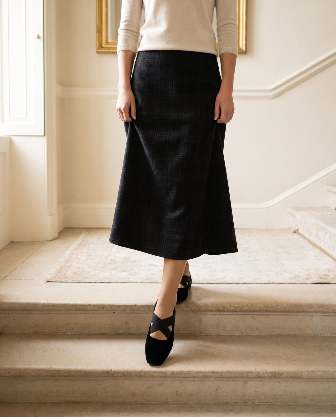BALLERINA WITH DIAGONAL ELASTIC STRAPS