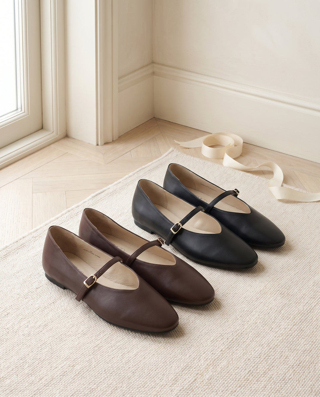 MARY JANE &amp;BUCKLE CLOSURE