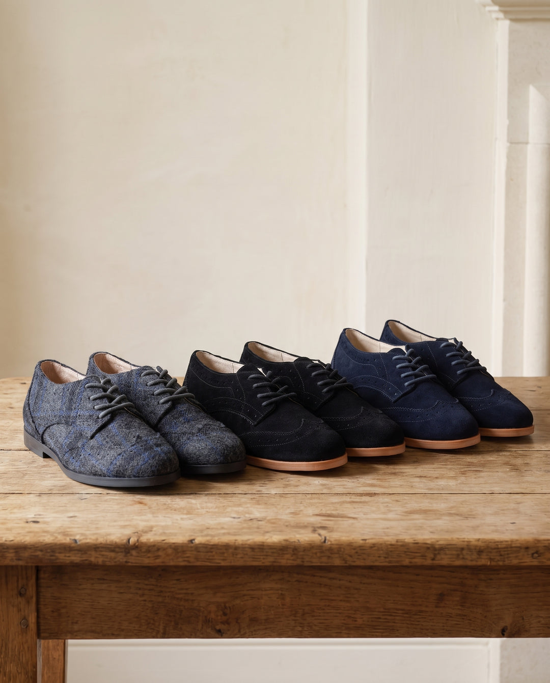 LACE-UP OXFORDS