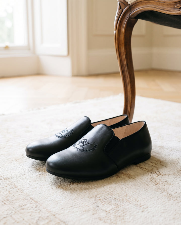 SMOKING SHOES