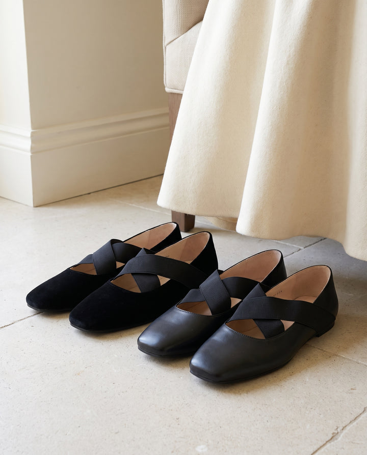 BALLERINA WITH DIAGONAL ELASTIC STRAPS