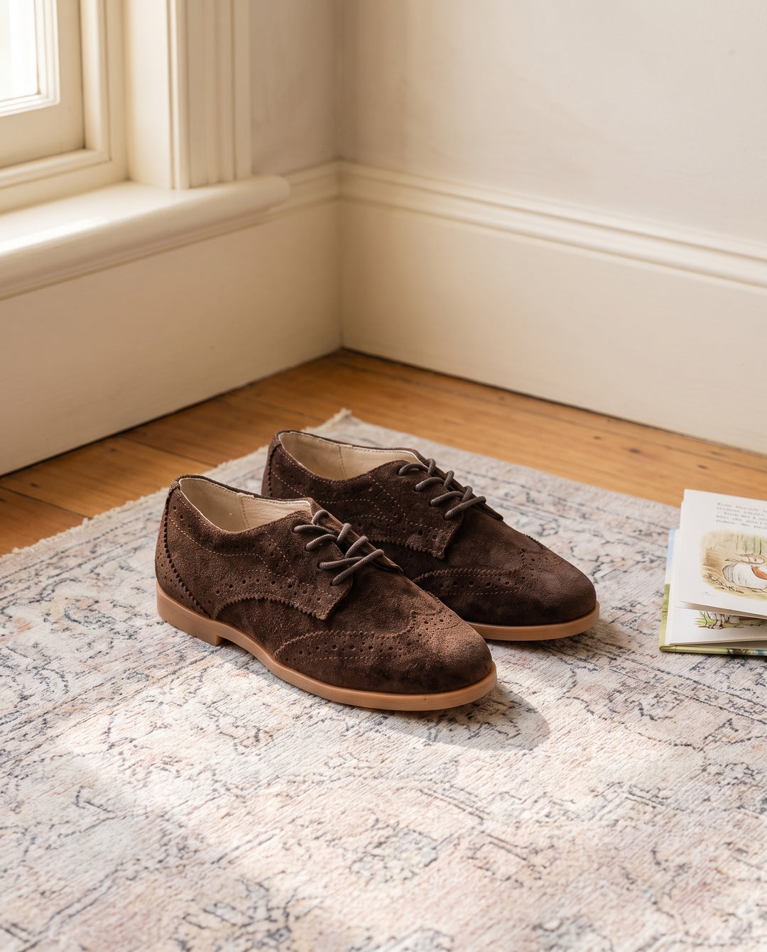 LACE-UP OXFORDS