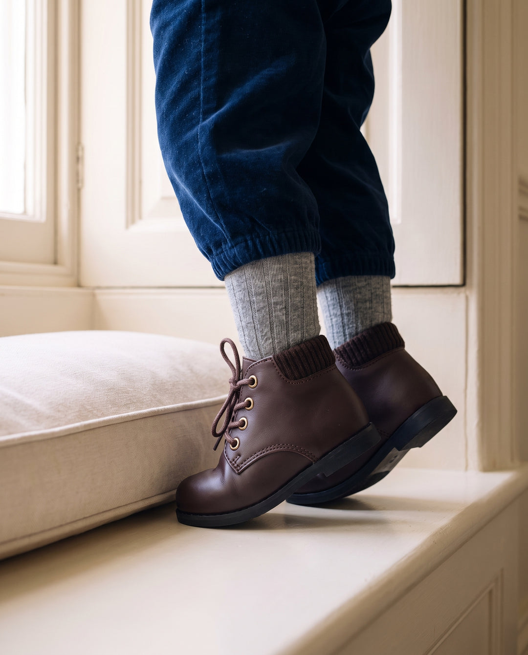 CORDUROY CUFF LACE SHOES