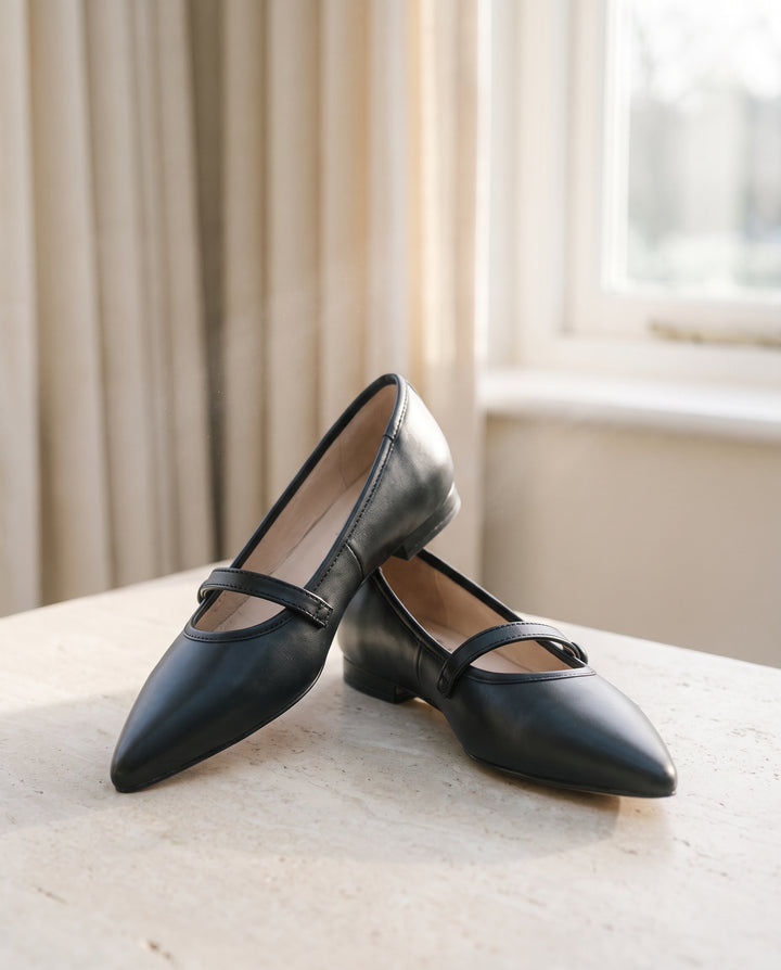 STRAP DETAIL POINTED SHOES