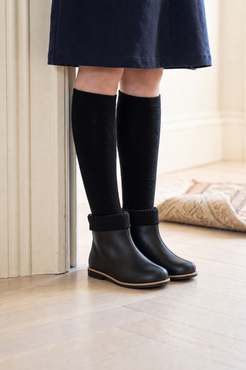 BOOTIES WITH BACK ZIPPER